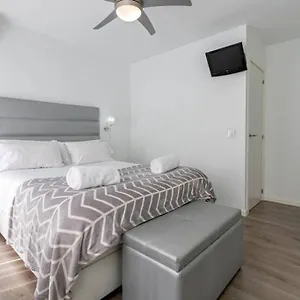 Triana Maestro Deluxe Sevilla